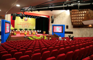 Cung Văn hóa Hữu nghị Việt – Xô là trung tâm tổ chức sự kiện văn hóa và nghệ thuật đa dạng.