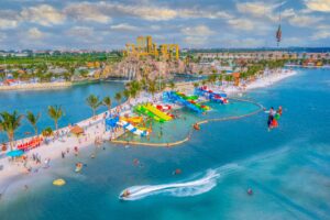 VinWonders Wave Park và Water Park khu vui chơi nước lớn, sôi động dành cho gia đình và giới trẻ.