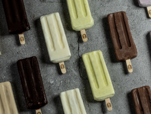 Kem Tràng Tiền – Hương vị tuổi thơ gắn liền với phố cổ Hà Nội.