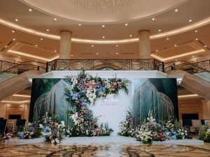 Almaz Center mang đến không gian sang trọng, phù hợp cho tiệc cưới, hội nghị và sự kiện lớn.