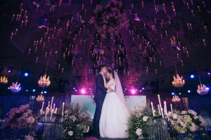 Giải đáp nhanh những câu hỏi thường gặp khi tổ chức tiệc cưới tại Hà Nội cho các cặp đôi.