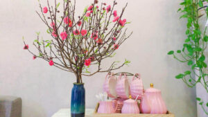 Chưng hoa Tết miền Bắc tượng trưng cho may mắn và sức sống mùa xuân.