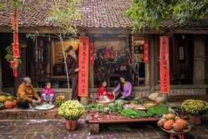 Tết miền Bắc mang đậm nét truyền thống và không khí sum họp gia đình.