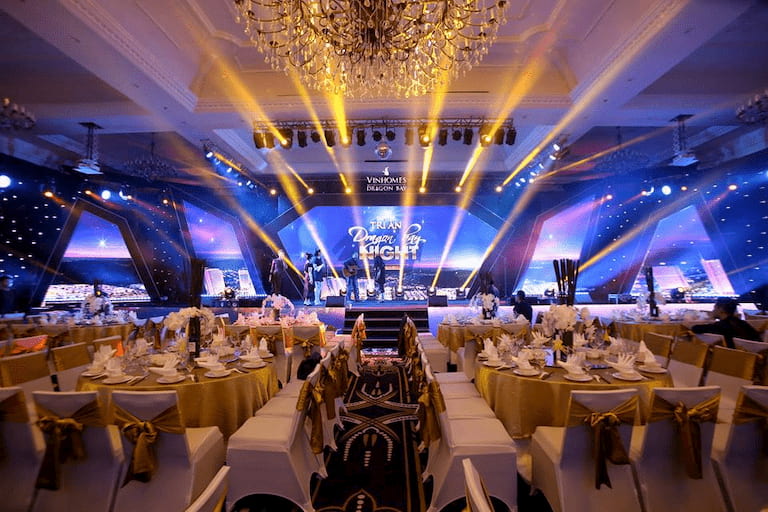 Tiệc tri ân khách hàng