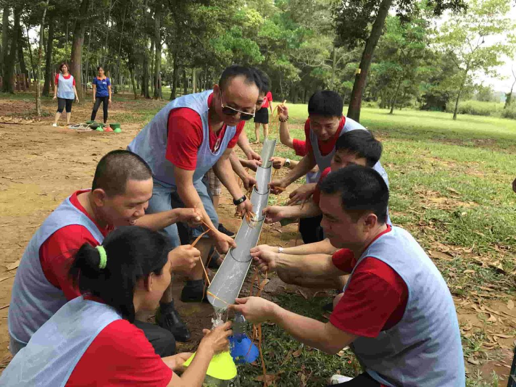 trò chơi team building ngoài trời
