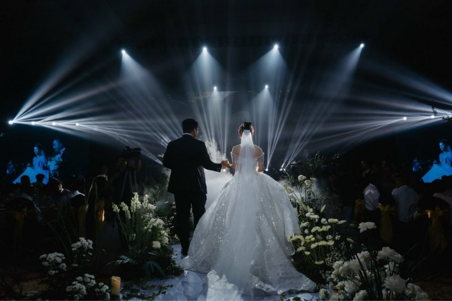 Những bài hát đám cưới tiếng Anh bất hủ, sang trọng.